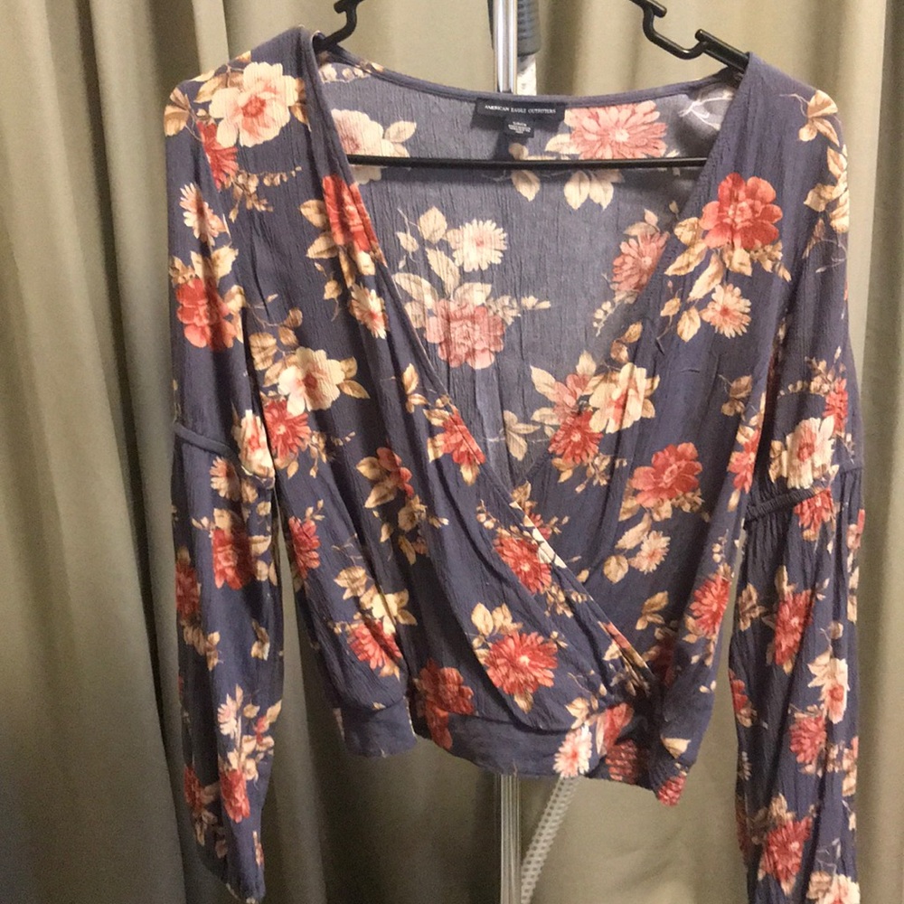 American Eagle Floral Blouse